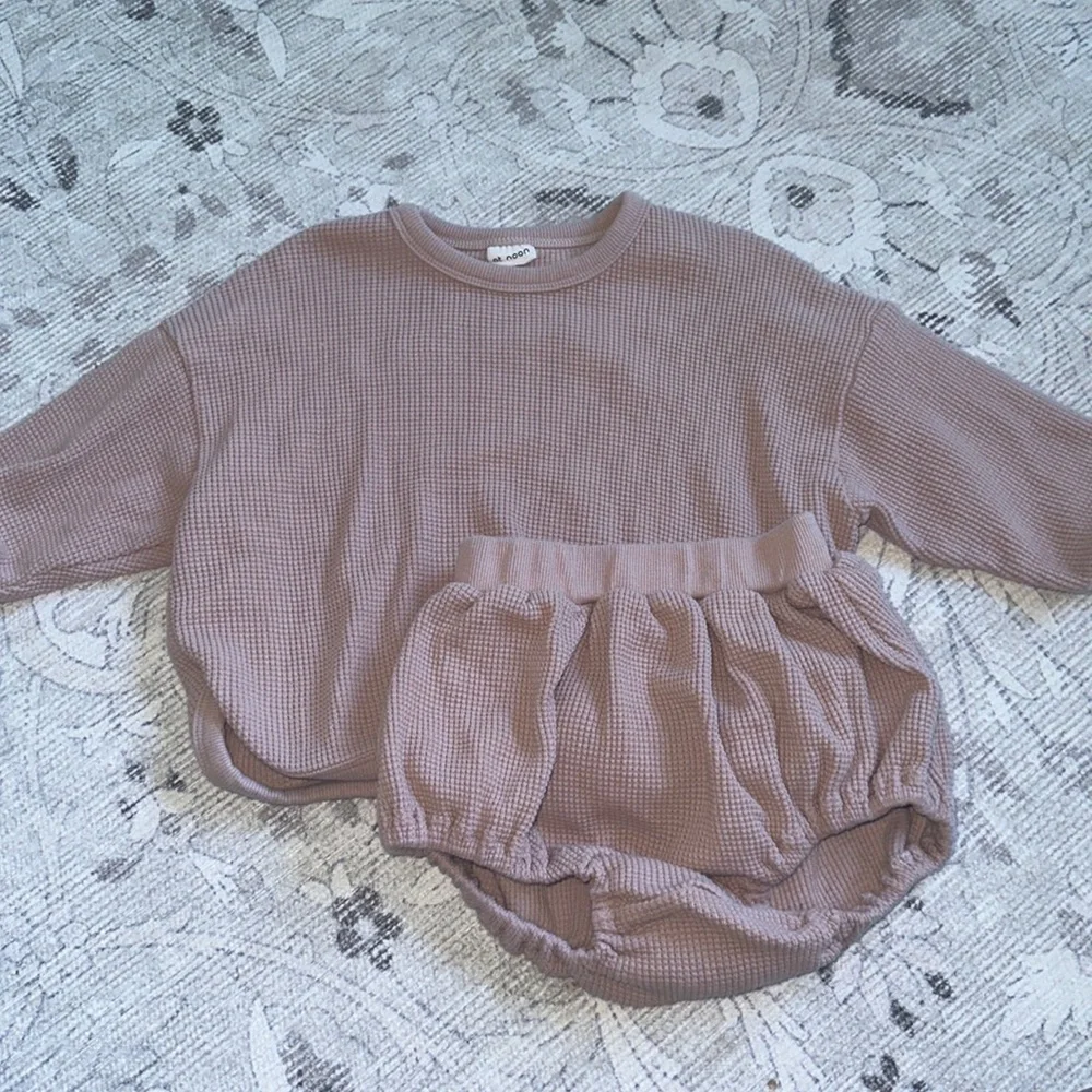 Baby Set - Picture 1 of 3